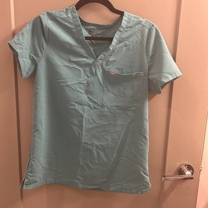 FIGS scrub top Small